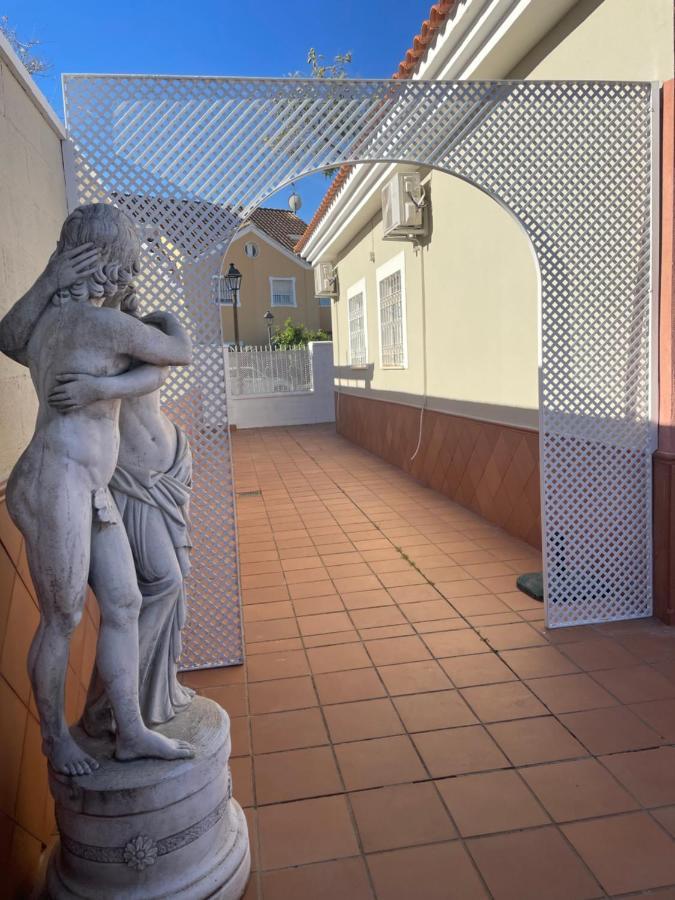 Villa Triana セビリア エクステリア 写真